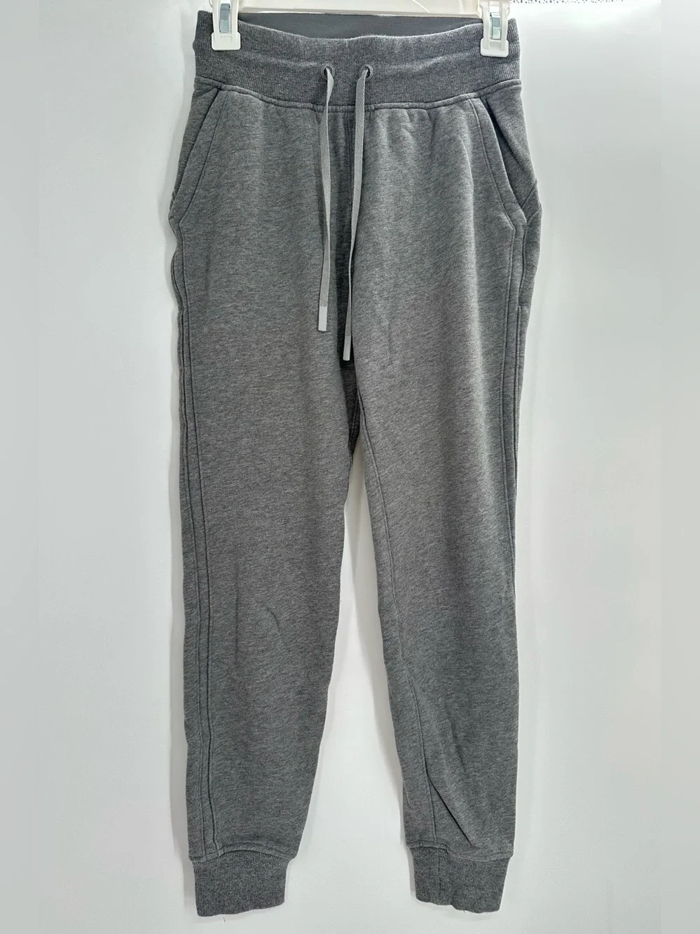 Lululemon Heathered Core Medium Gray Warm Down Jogger Size 2